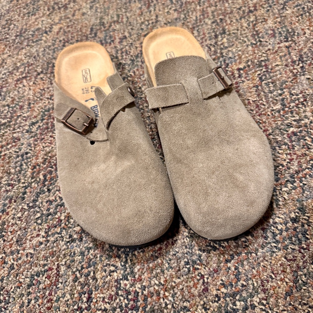 Taupe Suede Birkenstock Boston Clogs Narrow [PLEASE READ DESCRIPTION CLOSELY]